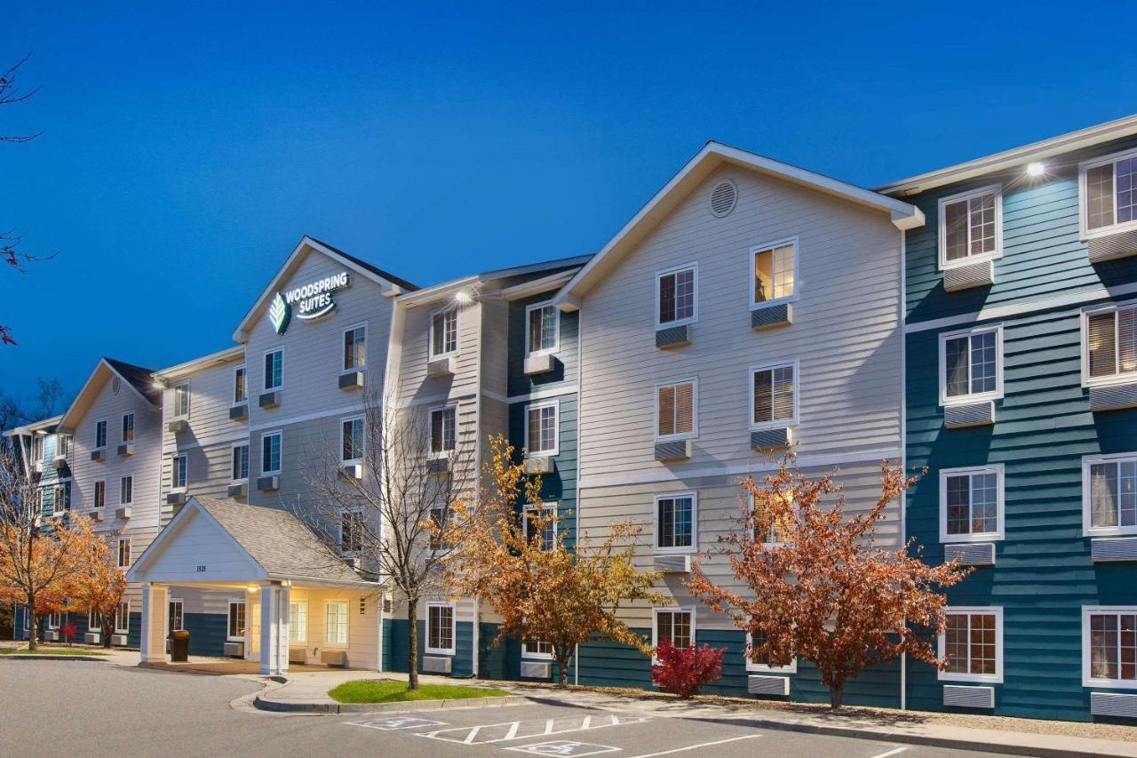 Woodspring Suites Council Bluffs Exteriér fotografie