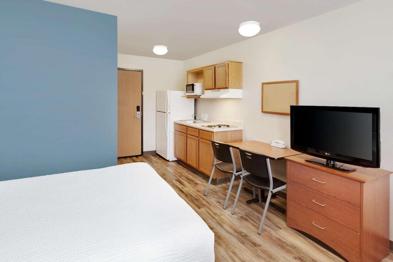 Woodspring Suites Council Bluffs Exteriér fotografie